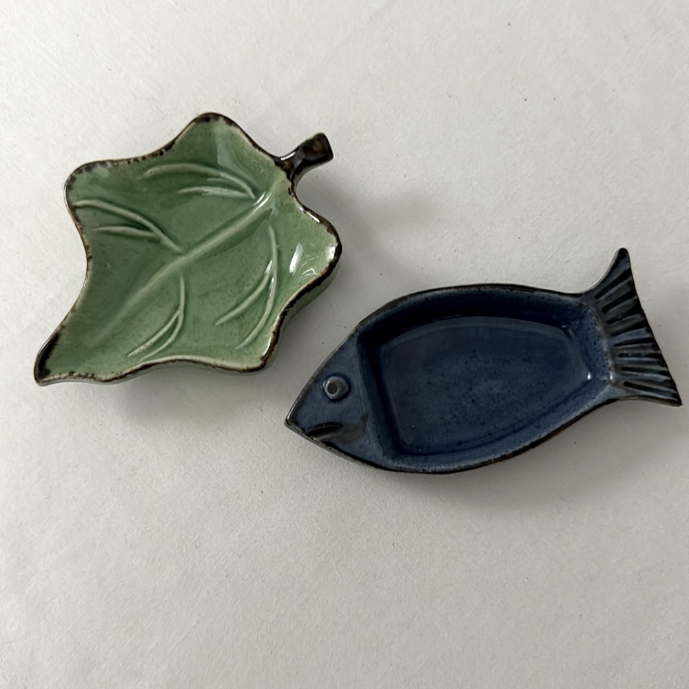 Terre e Provence Small Sauce, Butter Pat Trinket Dishes Leaf & Fish